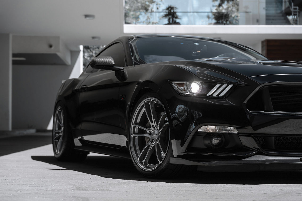 アート・デザイン・音楽 AMERICAN RACER 2015 Ford Mustang GT - American Racing MACH FIVE - Gray | American